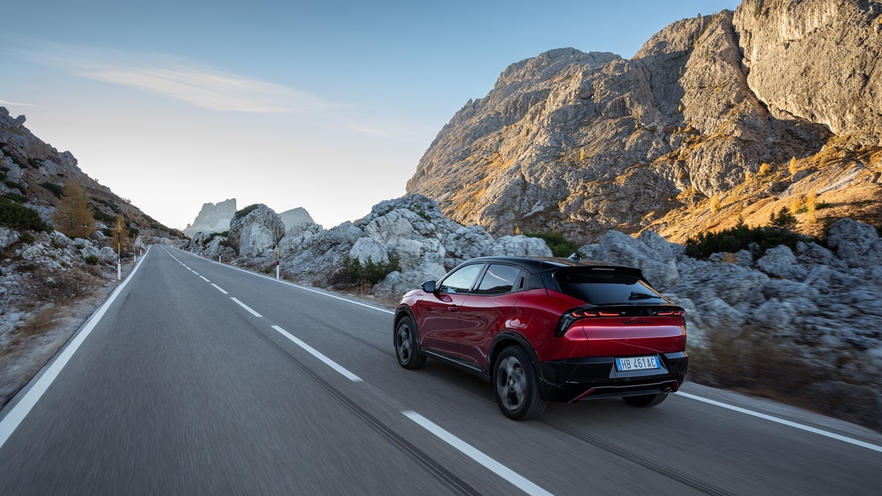 ALFA ROMEO Junior Junior 1.2 ibrida Milano Cortina 2026 145cv edct6