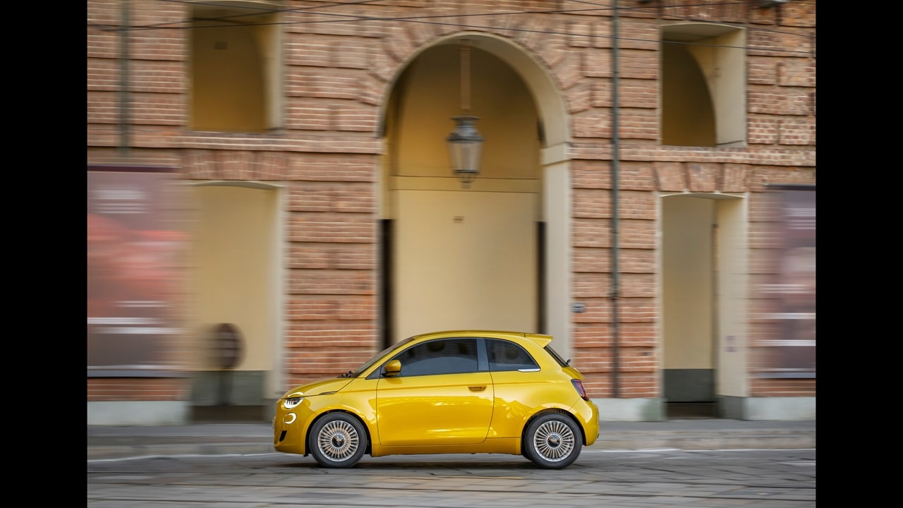 FIAT 500 Hybrid 500 Hybrid Berlina Icon 1.0 Hybrid Berlina