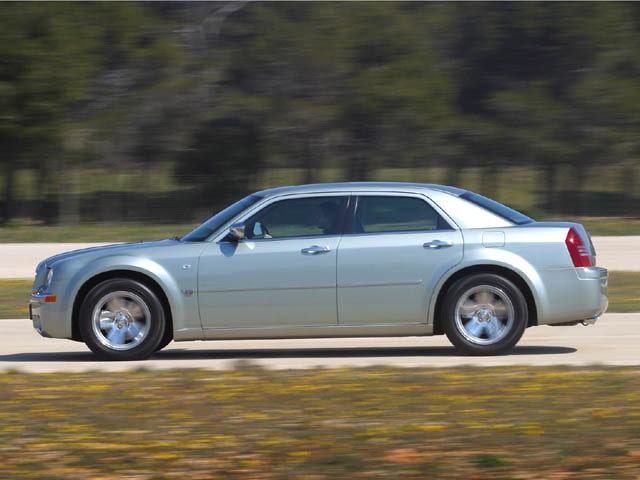 CHRYSLER 300 C 3.5 V6 24V Sedan - Foto e Immagini Esclusive - Archivio
