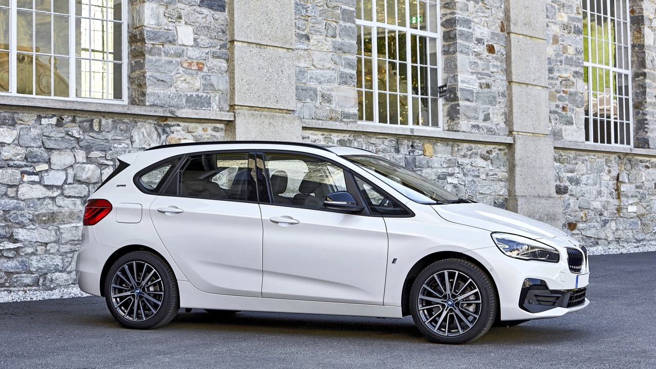 BMW 225xe Active Tourer iPerf. Luxury aut. Foto e Immagini Esclusive