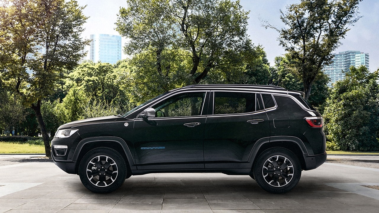 JEEP Compass 1.3 T4 PHEV 4xe 1st Ed. OffRoad Foto e Immagini