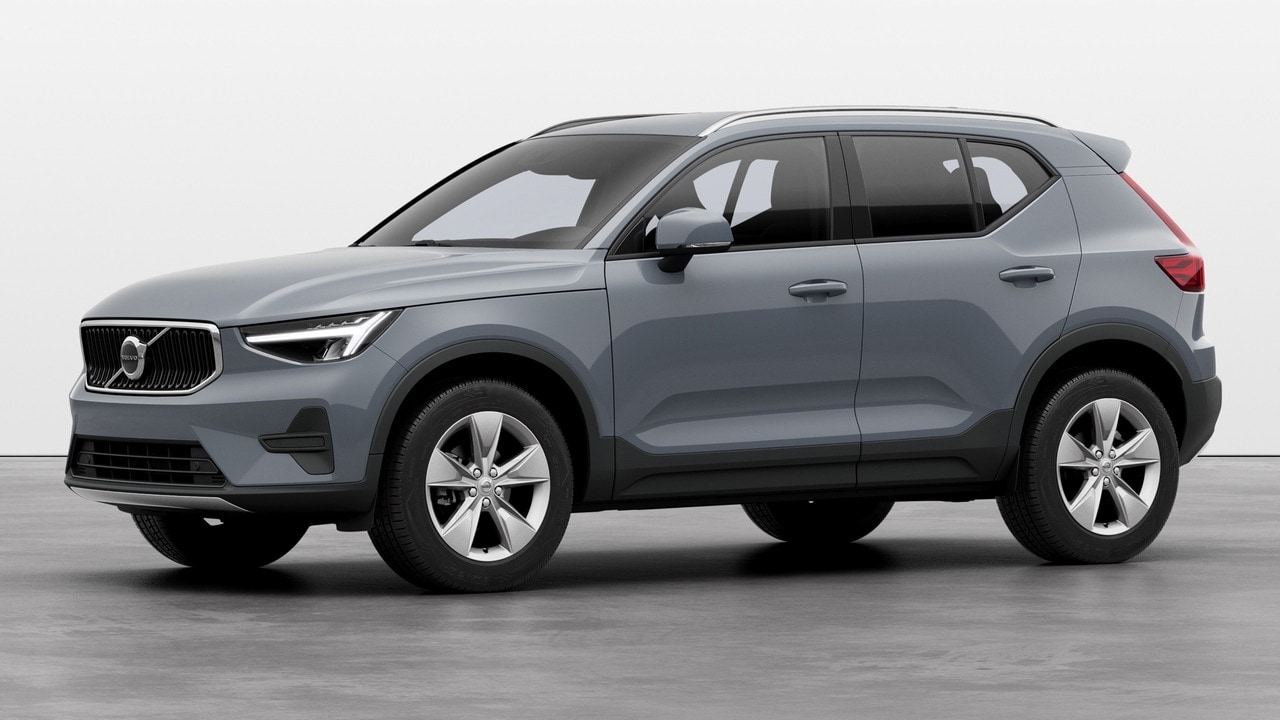 VOLVO XC40 B4 AWD automatico Core Foto e Immagini Esclusive Listino