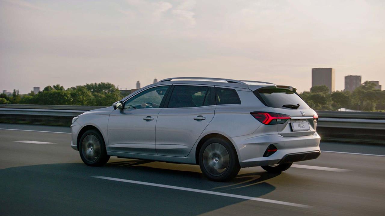 MG MG5 Comfort 50,3 KWh - Foto e Immagini Esclusive - Archivio ...