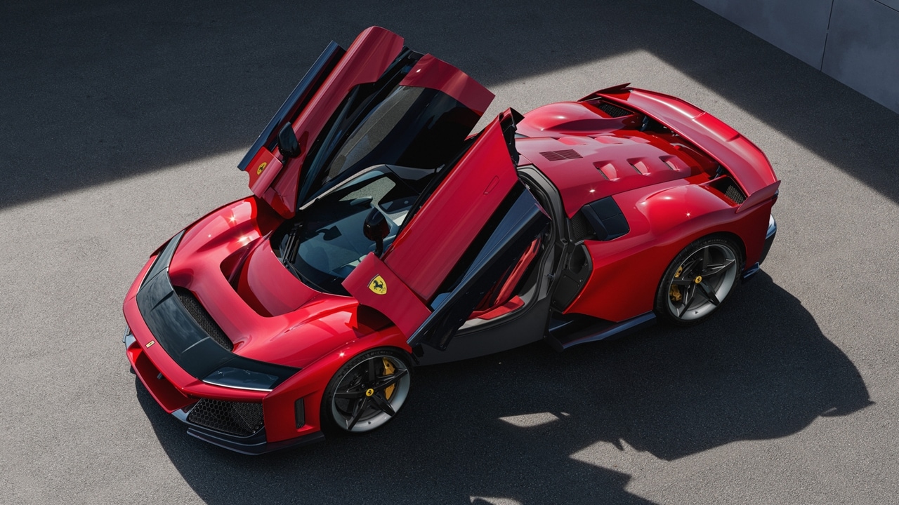 FERRARI F80 - Foto e Immagini Esclusive - Listino | Quattroruote.it