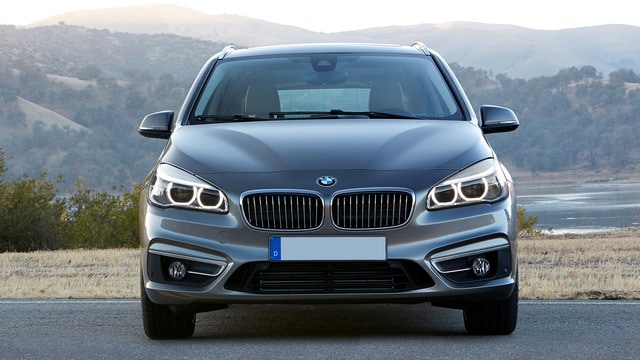 Listino BMW Serie 1 (F40) (2019-2022) prezzo, caratteristiche tecniche e  accessori 