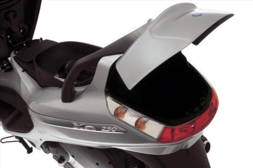 Piaggio X8 250