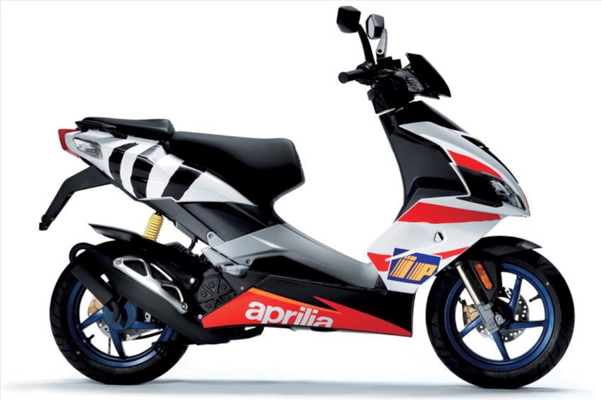 Aprilia SR 50 R Prezzo, Scheda tecnica e Foto Dueruote