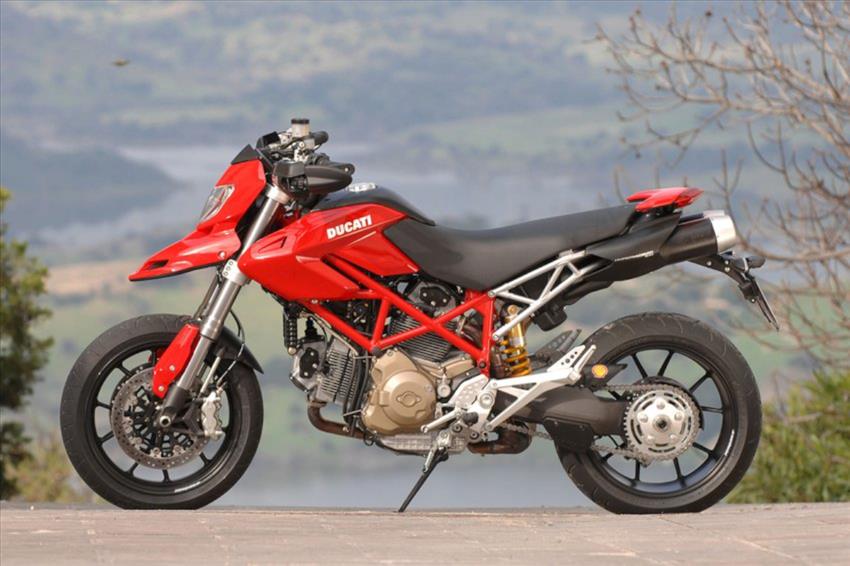 Ducati Hypermotard 1100