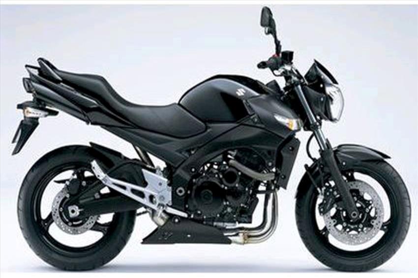 Dueruote Moto Suzuki Gsr 600 Usata Moto Suzuki Suzuki Gsr 750