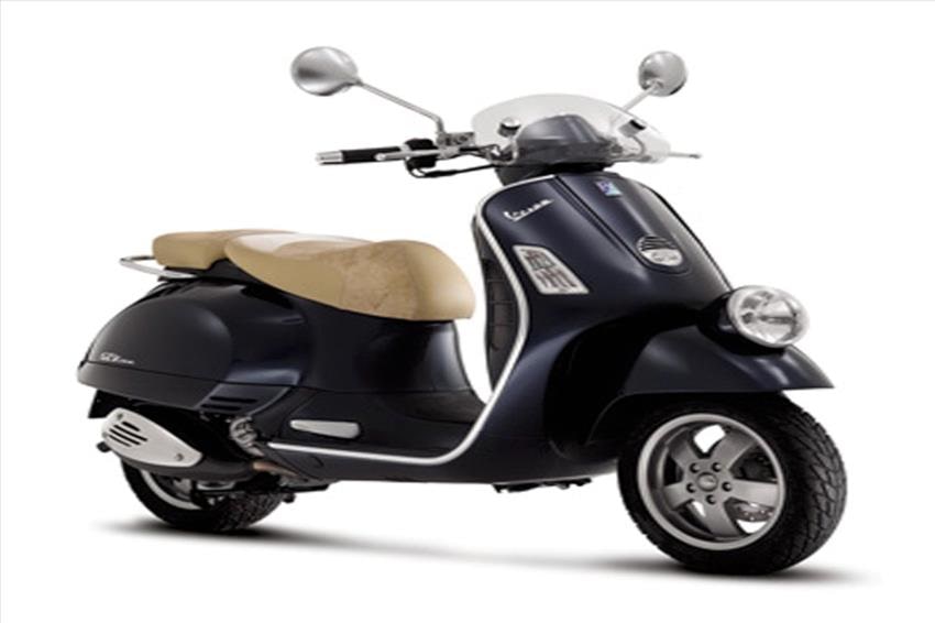 Piaggio Vespa 125 GTV Navy