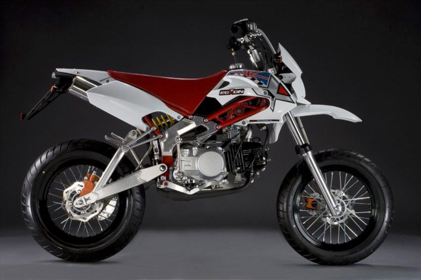 Nox Bullet 125 Strada 12"