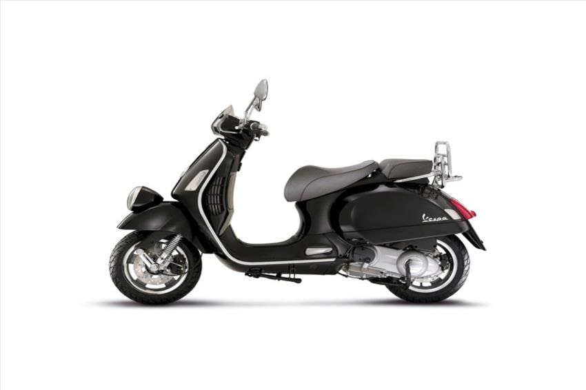 Piaggio Vespa 300 GTV Via Montenapoleone