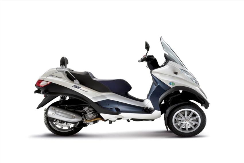 Piaggio MP3 300 Hybrid LT