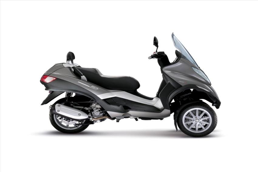 Piaggio MP3 400