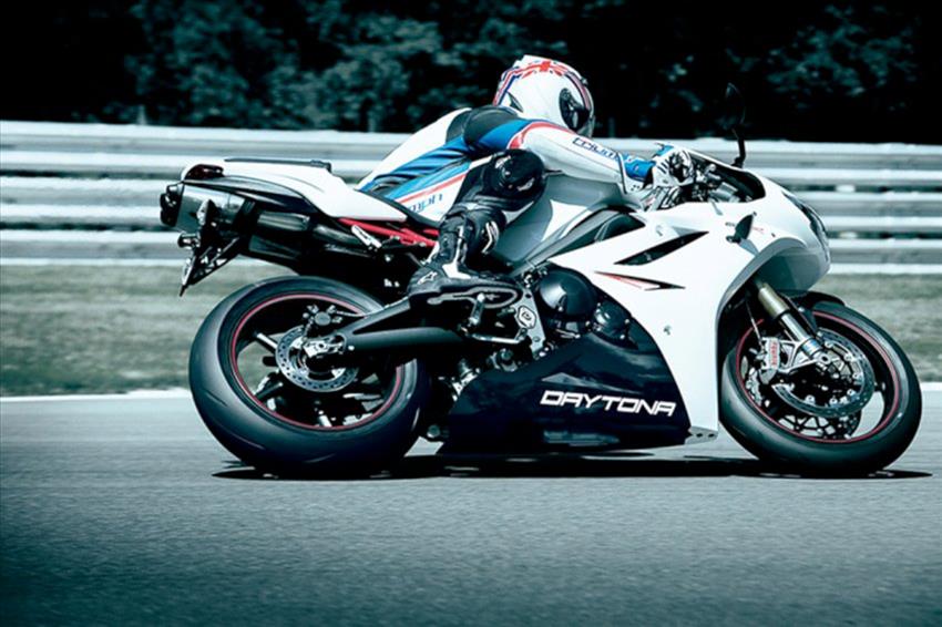 Daytona 675 R