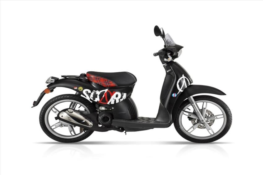 Scarabeo 50 Nuovo Offerte Aprilia Scarabeo 50 Usato Nero Aprilia