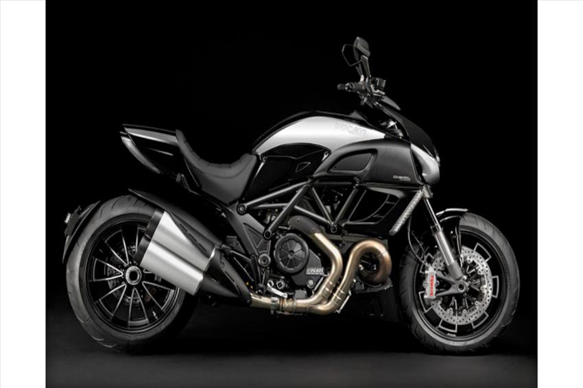 Diavel Cromo ABS