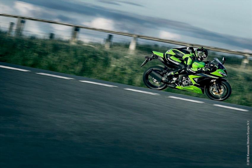 Ninja ZX-6 R 636