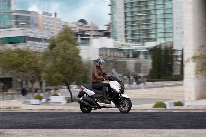 Yamaha X-Max 400