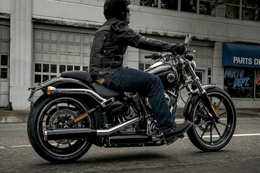 Harley-Davidson Softail Breakout ABS