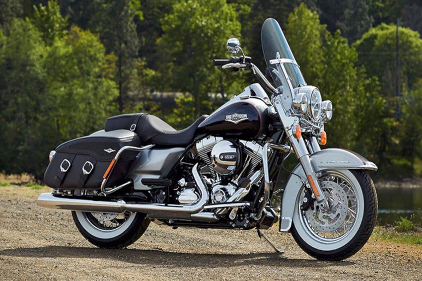 Harley-Davidson Touring Road King FLHRC Classic 103 c.i. ABS