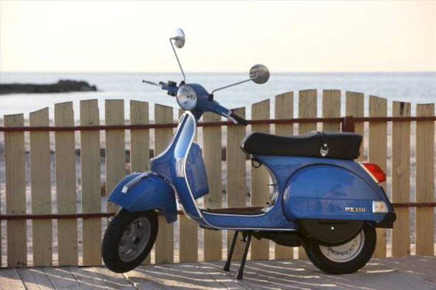 Piaggio Vespa 150 PX Touring