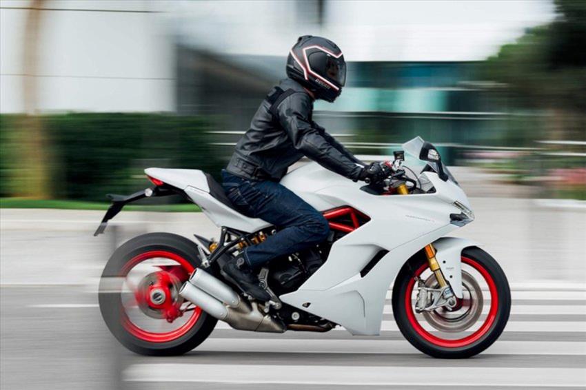 Ducati Supersport