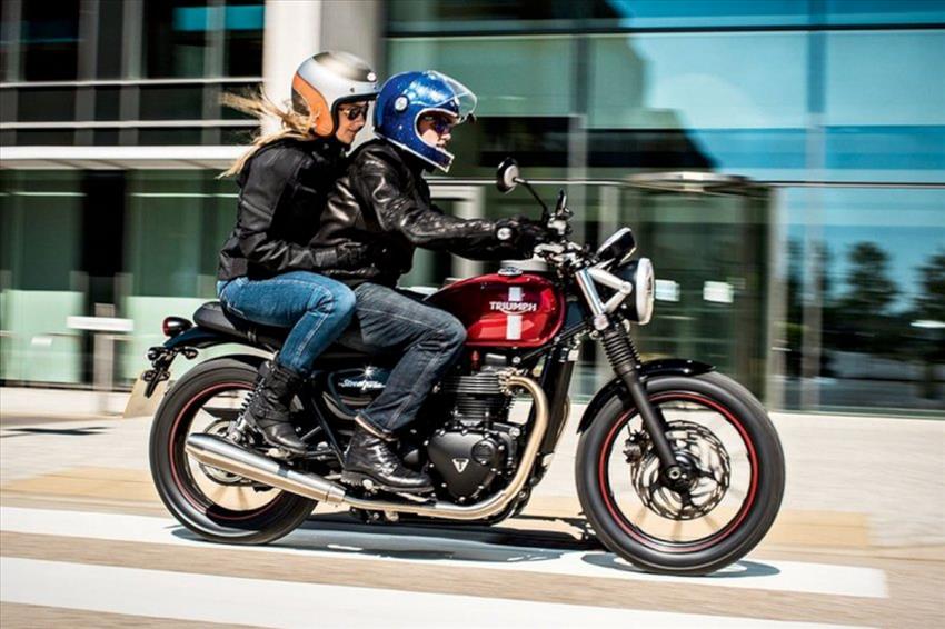 Triumph Street Twin