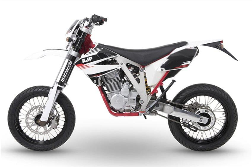 AJP PR4 240 Supermoto Pro