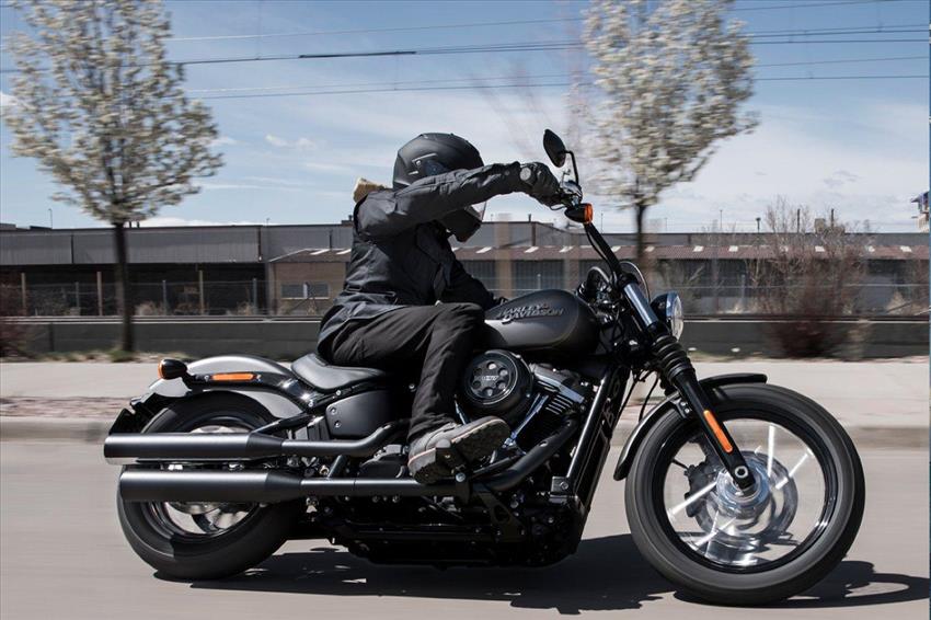 Harley-Davidson Softail Street Bob