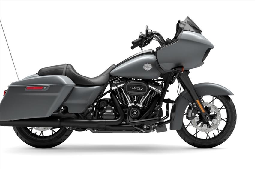 Harley-Davidson Touring Road Glide Special / Black Finish
