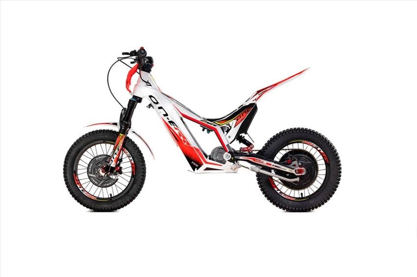 TRS On-E Kids 16"