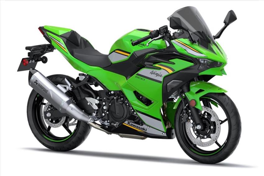 Kawasaki Ninja 500 SE Performance Akra
