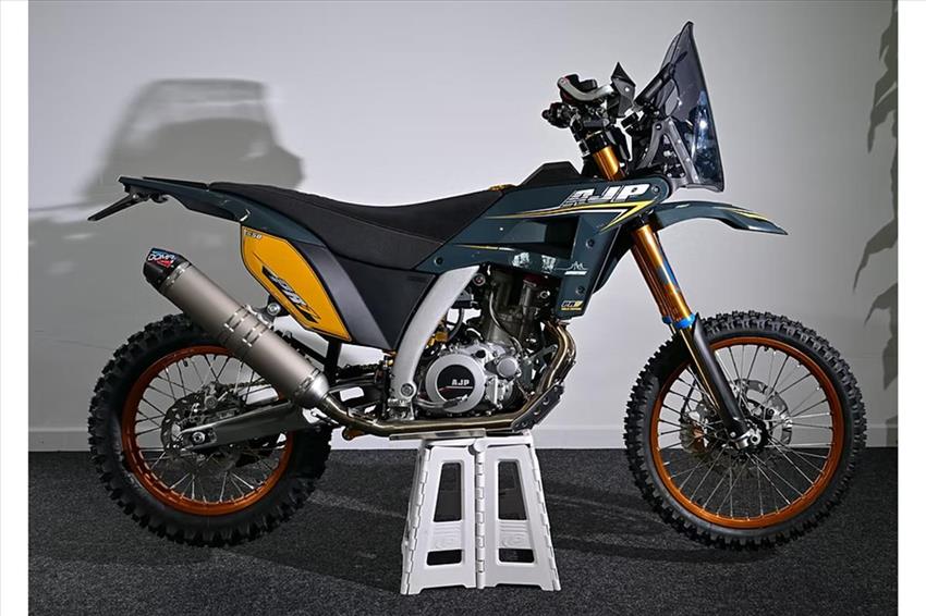 AJP PR7 650 Adventure Gold Edition