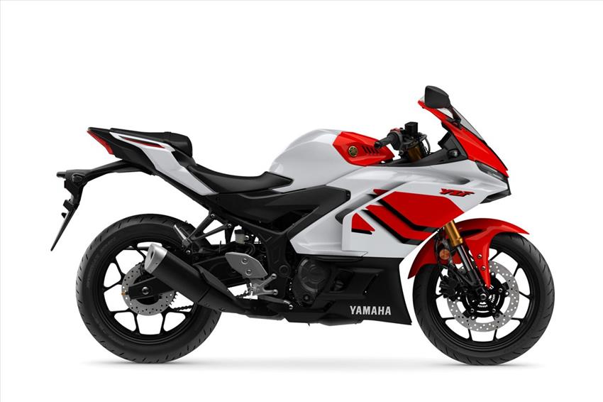 Yamaha YZF R3 70th Anniversary