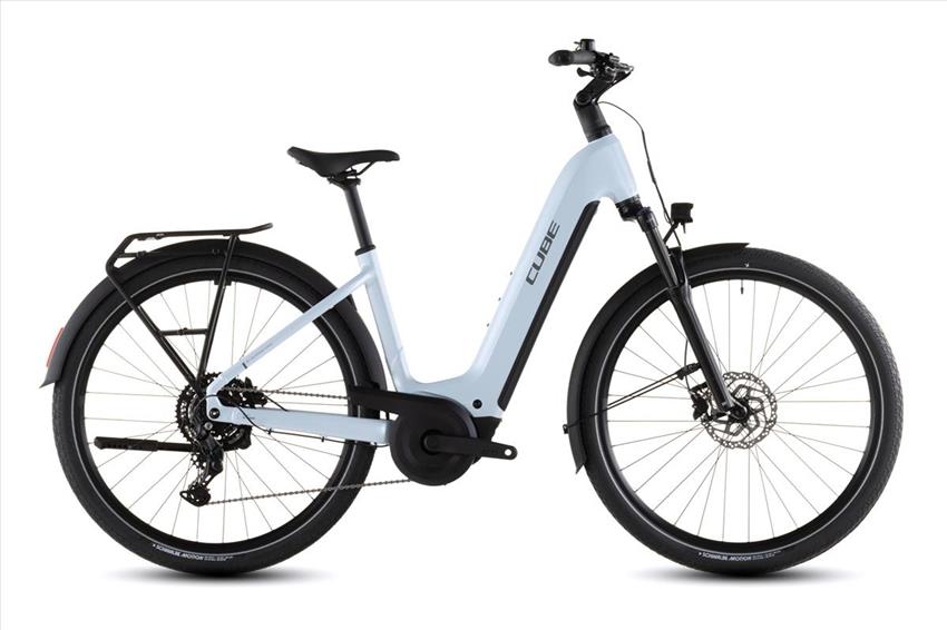 TOURING HYBRID