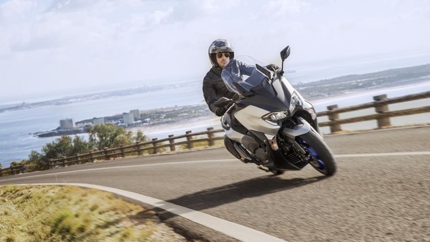 Yamaha T Max 530 SX ABS Sport Edition Prezzo, Scheda tecnica e Foto -  Dueruote