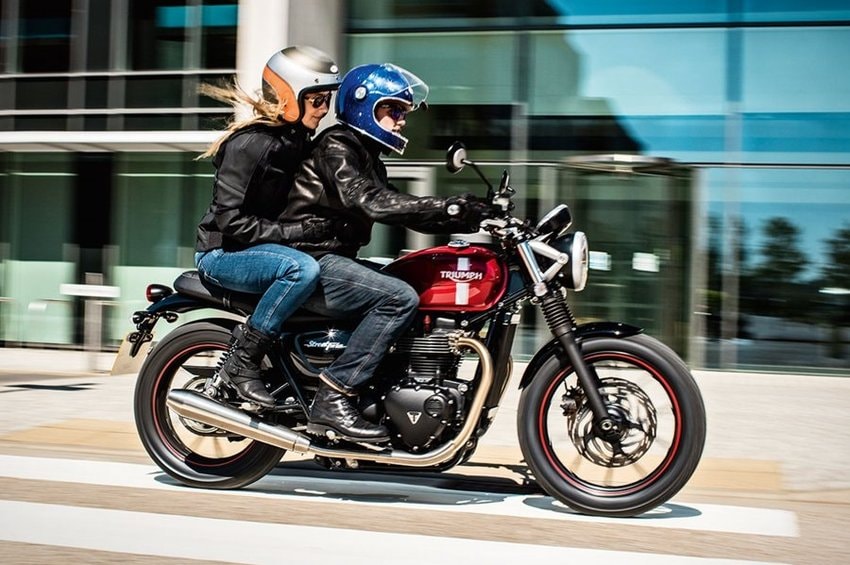 Triumph Street Twin Prezzo, Scheda tecnica e Foto - Dueruote