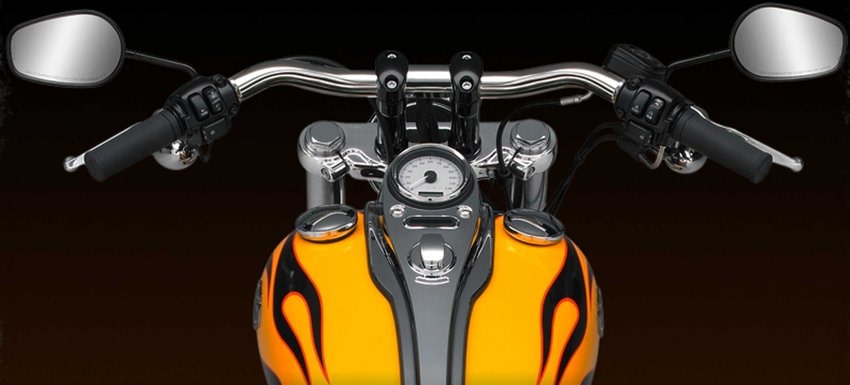Harley-Davidson Dyna Wide Glide FXDWG Prezzo, Scheda tecnica e Foto -  Dueruote