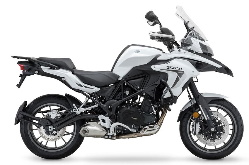 benelli moto listino